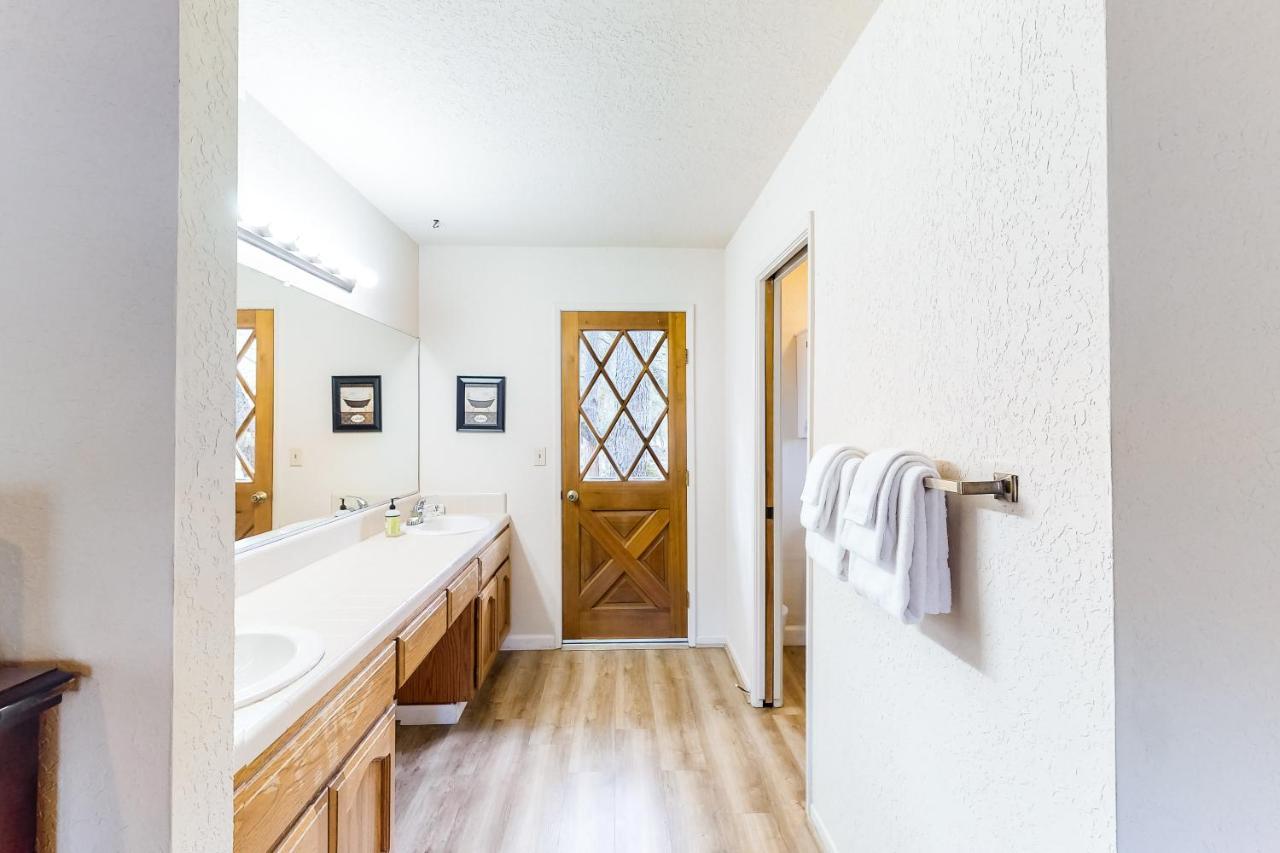 Creekside Cabin โกรฟแลนด์ ภายนอก รูปภาพ
