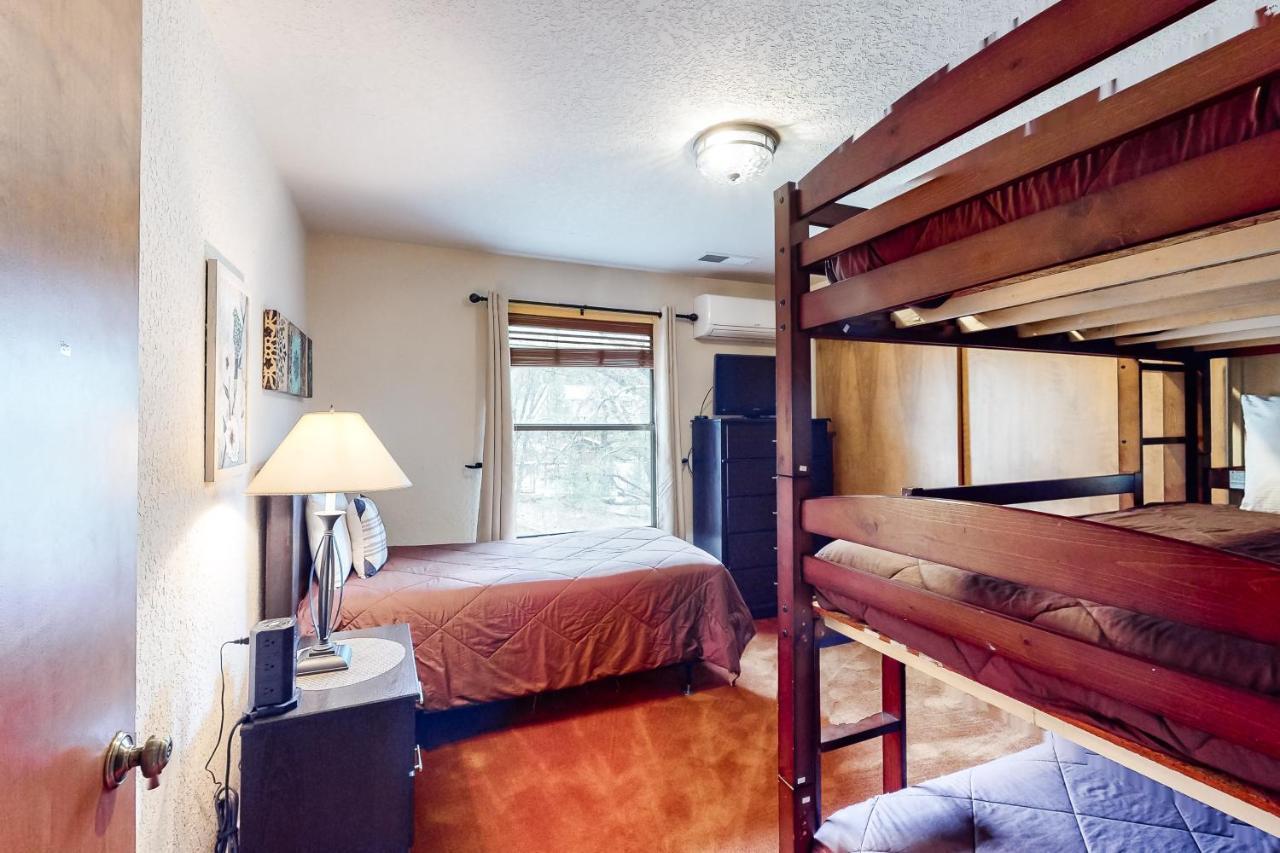 Creekside Cabin โกรฟแลนด์ ภายนอก รูปภาพ